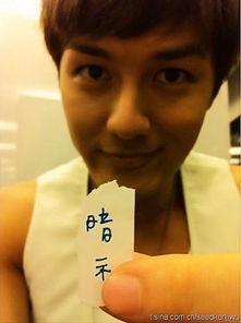 吴克群整容前后照片